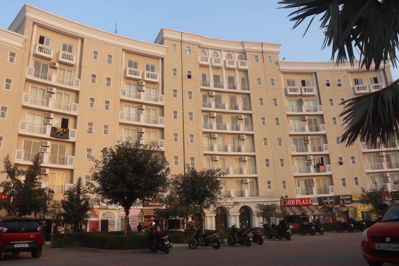Shridham Holiday Vrindavan Vrindāvan Exterior photo